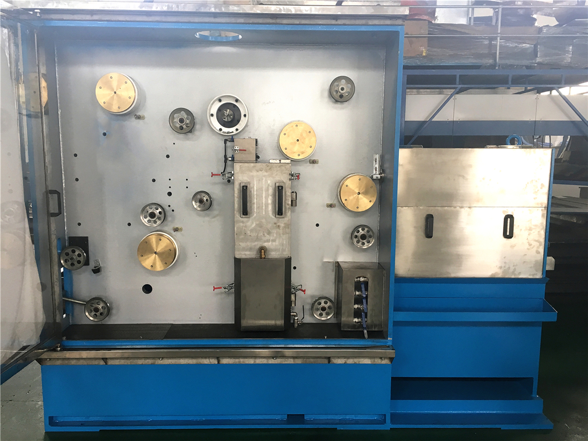 Core wire drawing machine
